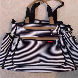 Skip hop bag